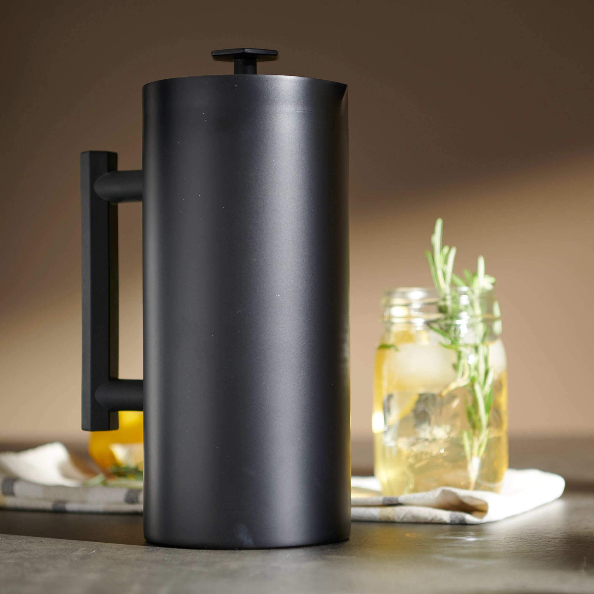 2132C2-19BK_P6_32oz_Black_6580