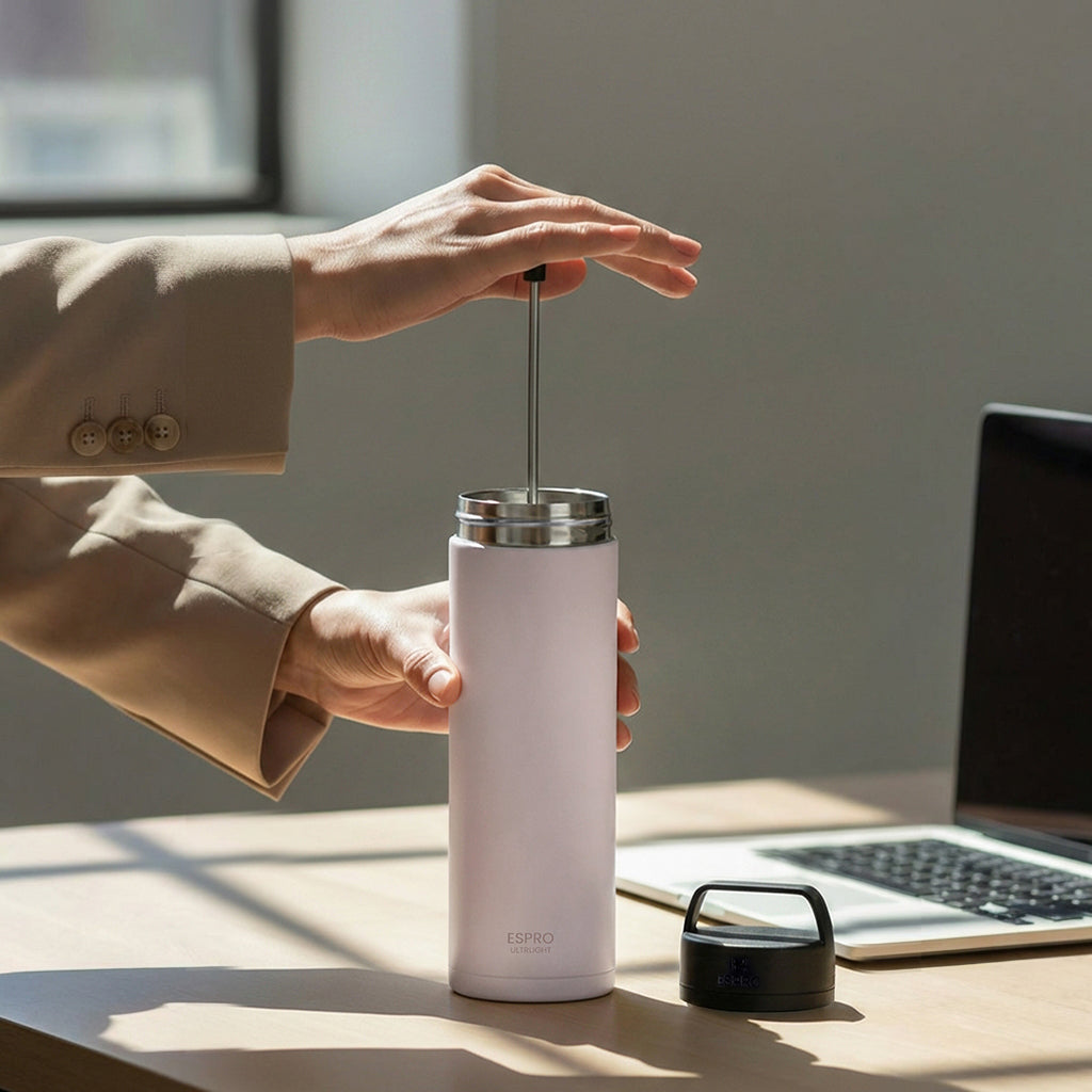 P0 Ultralight Travel Coffee Press Frost Wisteria